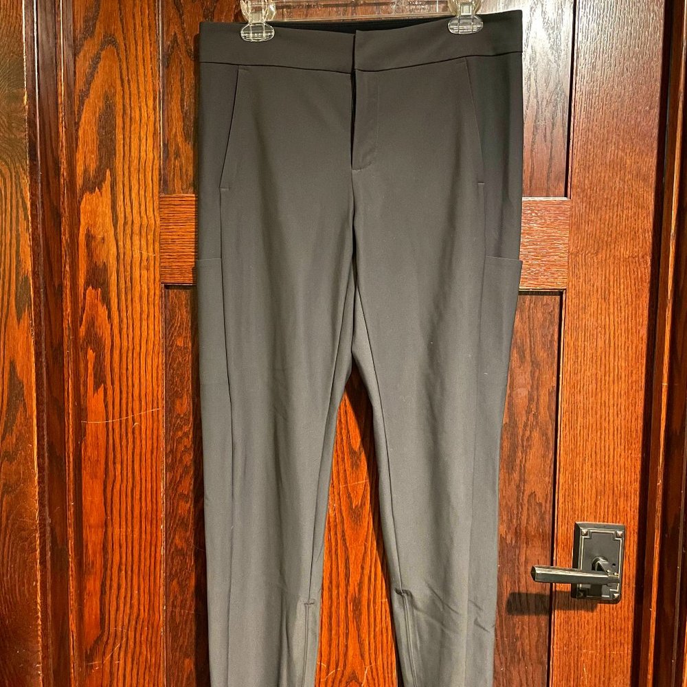 Athleta Stellar Straight Crop Pant - Size 10 - Grey